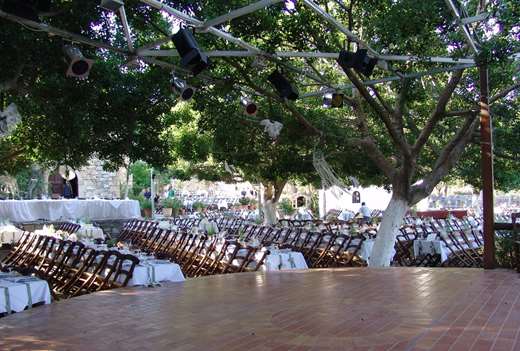 Arolithos Traditional Cretan village