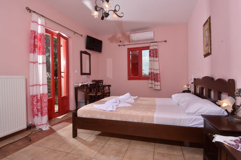 DOUBLE ROOM (SINGLE USE)