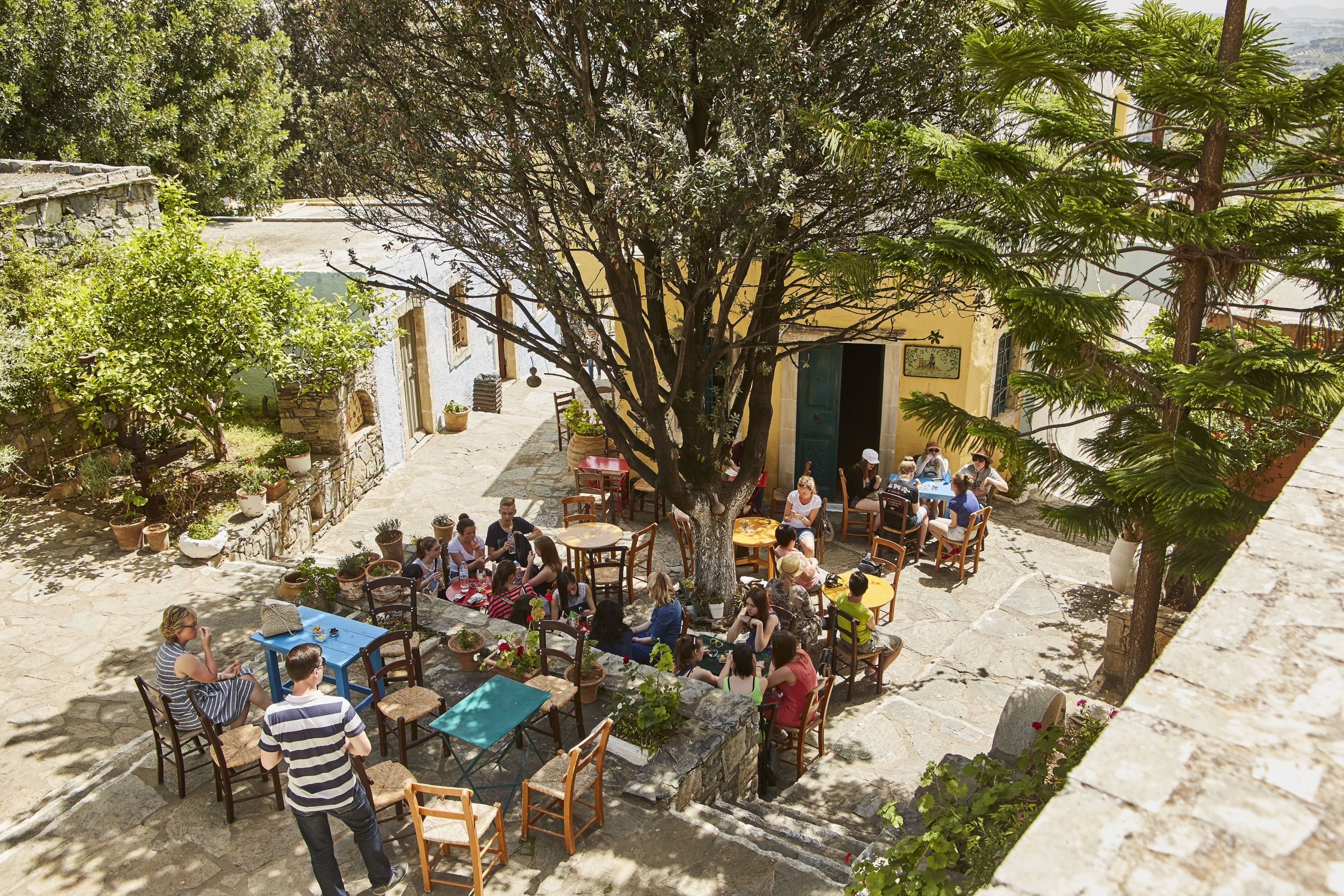 ΚΑΦΕΝΕΙΟ Η ΩΡΑΙΑ ΚΡΗΤΗ