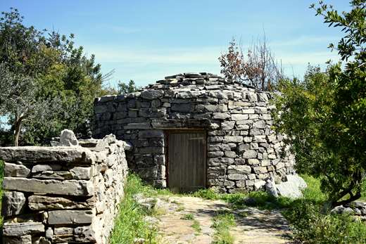 Arolithos Traditional Cretan village
