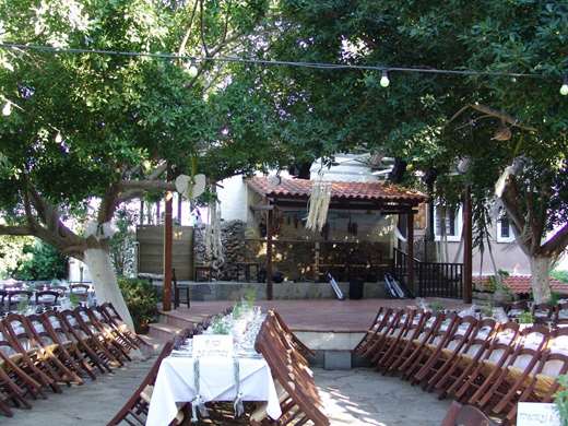 Arolithos Traditional Cretan village