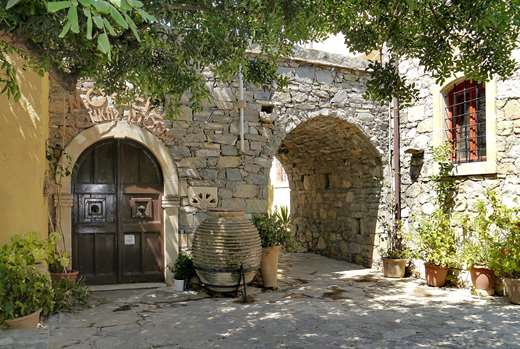 Arolithos Traditional Cretan village