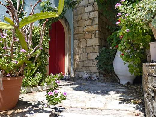 Arolithos Traditional Cretan village