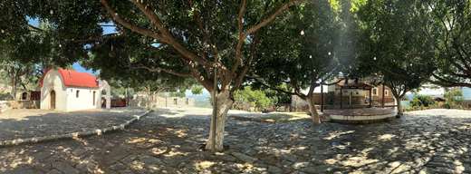Arolithos Traditional Cretan village